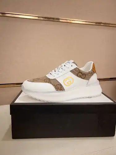 Guqi hombre código de estilo poo1yupoo 4B6poo Tamaño 3844 se puede personalizar a 45