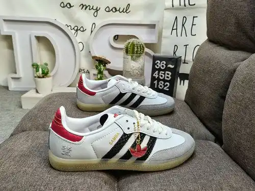 182DAdidas SAMBA OG JQ5976s clásico Originales en los últimos años están hechos de cuero de ante ori