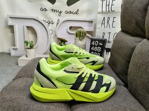 699D nivel de la empresa Adidas LightBLAZE JP7308 Cómodo y antideslizante Nuevos zapatos de carrera 