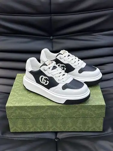La versión masculina de Gucci es 0214c00 y 3844.