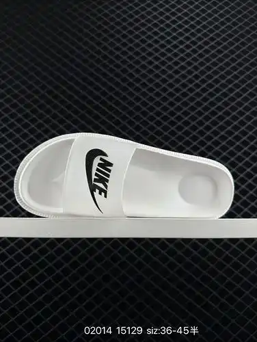 45 Nike NK Victori One Slide Print Mix Verano Deportes de playa antideslizantes Una palabra Zapatill