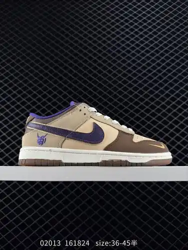 El zapato de patinaje masculino Nike SB Dunk Low pro cuenta con un diseño de parte inferior que refl