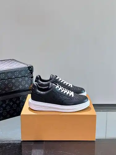 LV Código Hombre 0214B40 Talla 3844