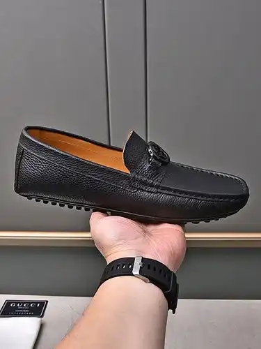 Gucci Hombres Código de Estilo 0218B30 Tamaño 3844 45 46 47 Personalizado No reembolsable