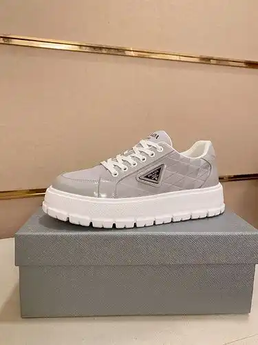 Prada Mens Edición Código 0217C20 Talla 3844
