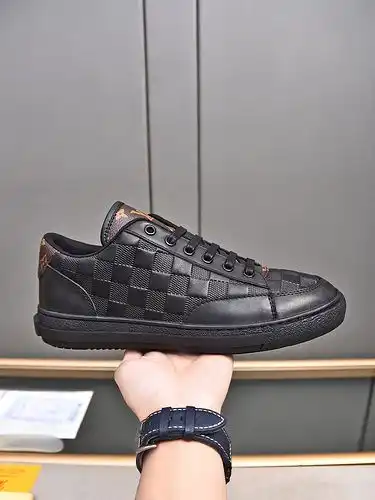 LV Código Hombre 0214B40 Talla 3844