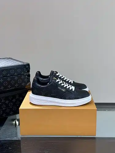LV Código Hombre 0214B40 Talla 3844