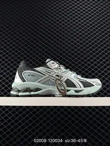 Asics Gel Flux 4 Retro Item Este es un zapato de carrera amortiguado con una filosofía de diseño que