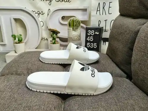 Zapatillas Adidas 535d nuevas zapatillas de playa zapatillas deportivas de natación casual