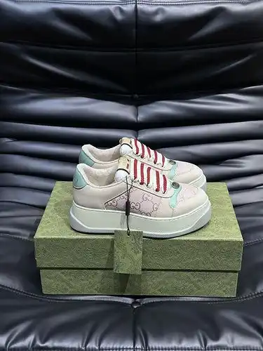 Gucci Código de Estilo de Pareja 0214B Tamaño Mujer 3539 Hombre 3844
