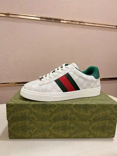 Gucci Hombre Código de Estilo 0217B90 Tamaño 3844