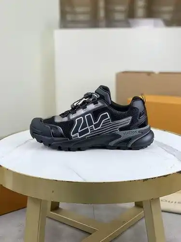 LV Mens Código 0220D Tamaño 3944 38 45 personalizado