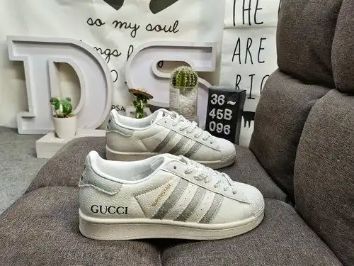096D Adidas Three Leaf Clover Originals Superstar BZ2511 Shell Head Clásico versátil zapatos deporti
