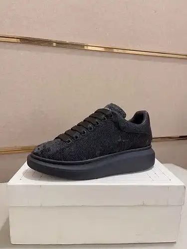 Código de Estilo de Pareja McQueen 0217B40 Talla 3544