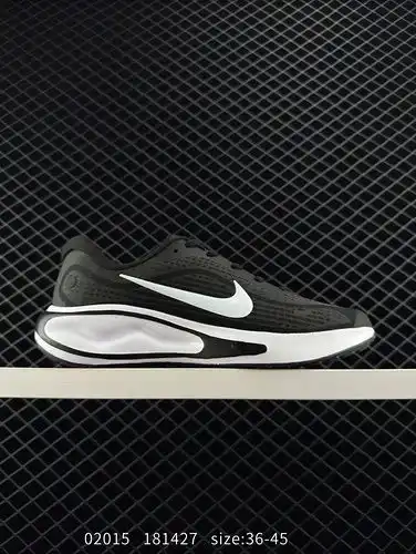 Los zapatos de carrera de carretera transpirables Nike Journey Run para hombres y mujeres son zapato