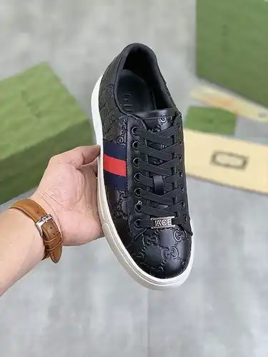 Código de estilo masculino Gucci 0214b50 talla 3844