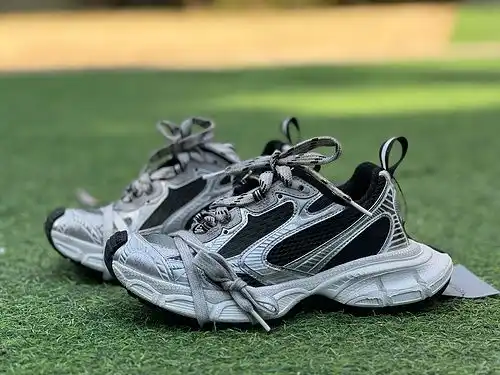 Balenciaga 3XL Plata Negro Y Original BalenciagaBalenciaga XXXL Mostrar Estilo Encaje Vintage Papá Z