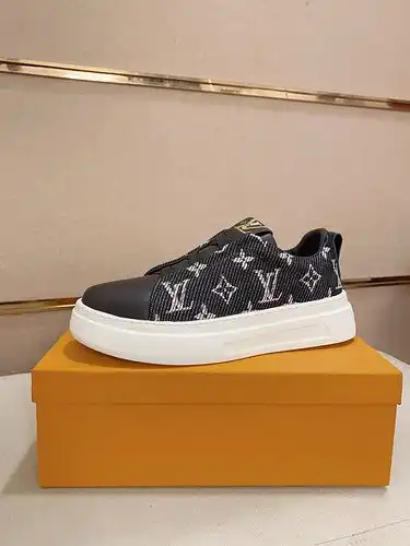 LV Código Hombre 0217B Talla 3844