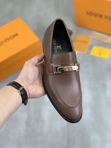 LV Código Hombre 0220B Talla 3944