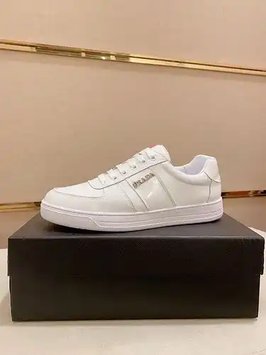 Prada Hombre Código de zapato 0225B50 Talla 3844