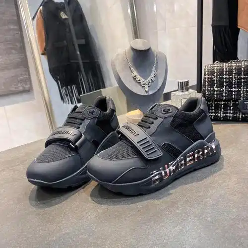Burberry Código de pareja 0228D20 Talla Mujeres 3540 Hombres 3945