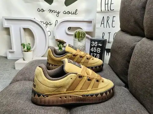 178D Adidasadidas adimatic JR35 Bread Shoes Adidas quotShark Bread Shoesquot Nueva colaboración abri