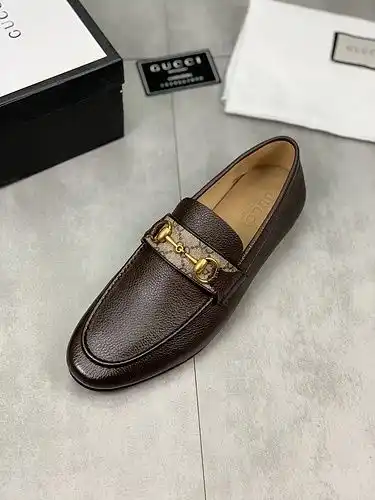 Gucci Mens Edition Código 0303B90 Talla 3844