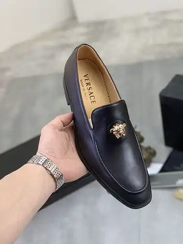 Versace Hombre Código de zapato 3C00 Talla 3844