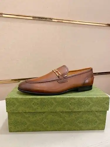 Gucci Men 's Code 0310b talla 3844 45 personalizado no reembolsable
