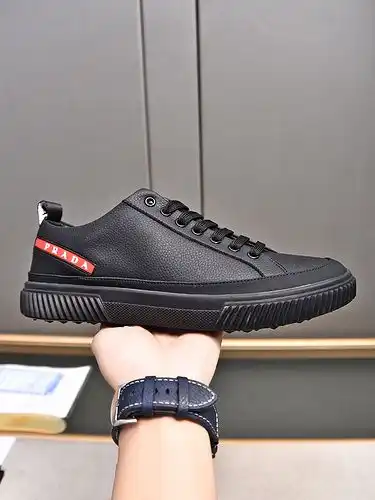 Código de calzado masculino Prada 0227b30 talla 3844