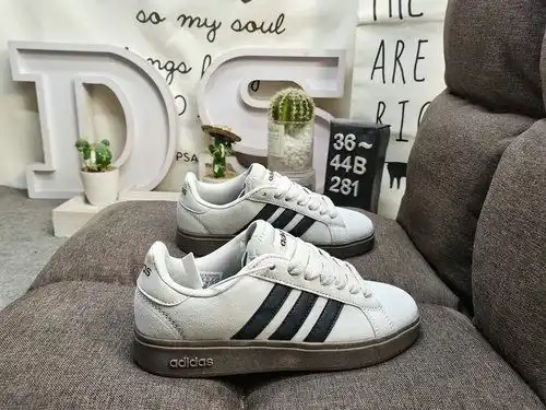 281DAdidas GRAND COURT BASE 00s JR7111 Zapatos deportivos casuales de corte bajo de la serie Grand p