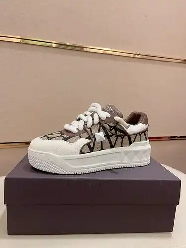 Código de zapato para hombre Valentino 0225B Tamaño 3844 45 46 Personalizado No reembolsable