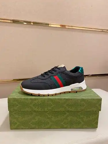 Gucci Hombre Código de zapato 0225B50 Talla 3844