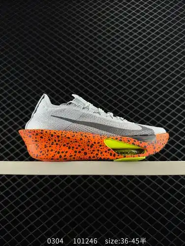 El nuevo lanzamiento del producto Nike Air Zoom Alphafly NEXT 3 PROTO adopta el lenguaje de diseño d