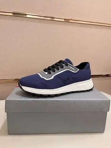 Código de calzado masculino Prada 0225c00 talla 3844