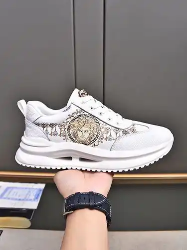 Versace Hombre Código de zapato 1027B50 Talla 3844