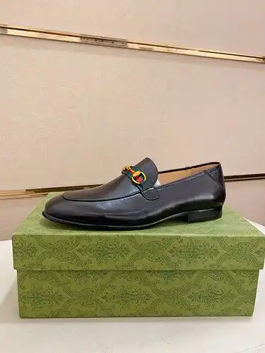 Gucci Men 's Code 0310b talla 3844 45 personalizado no reembolsable