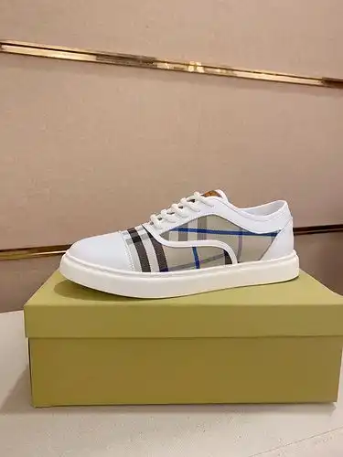 Código de zapato para hombre Burberry 0225B30 Talla 3844