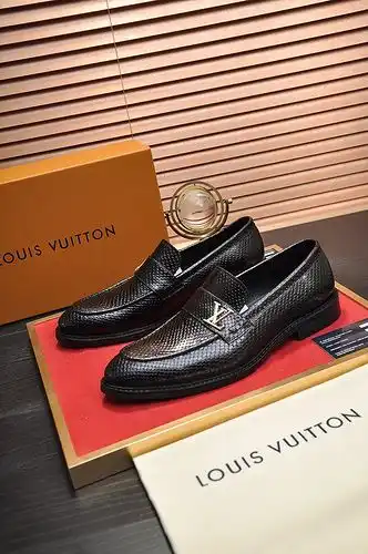LV Código Hombre 0221B50 Talla 3844