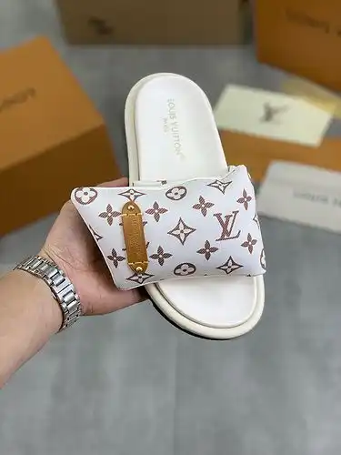 LV Código de estilo de pareja 03b20 tamaño 3544