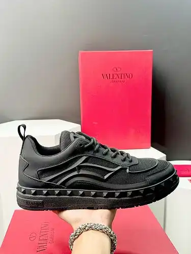 Valentino Mens Código de zapato 0227B50 Talla 3844
