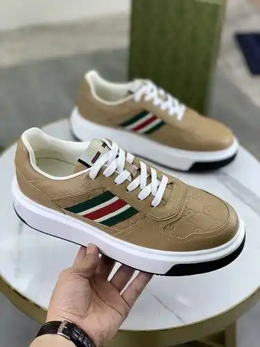 Gucci Hombres Código de Estilo 0303D60 Tamaño 3844 45 46 Personalizado