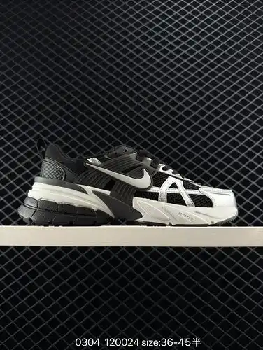 El artículo retro Nike V2K Run es un zapato retro de nivel original puro. El modelo de zapato de car