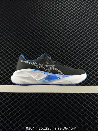 Asics NOVABLAST 5 LE zapatos de carrera ligeros de corte bajo zapatos de carrera deportivos ligeros 
