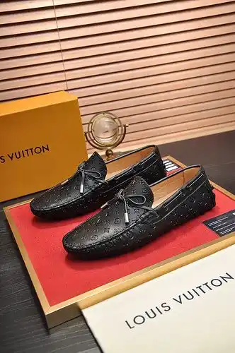 LV Código Hombre 0221B40 Talla 3844