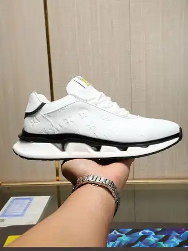 LV Hombre Código 0306B60 Tamaño 3844 45 personalizado