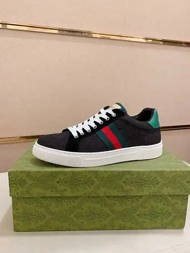 La versión masculina de Gucci es 0310b40 es 3844