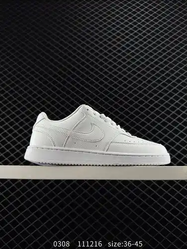 El zapato Nike Court Vision Low de corte bajo versátil transpirable deportivo casual cuenta con un d