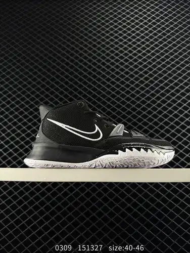 Los zapatos de baloncesto Nike Kyrie 7 Pre Heat Irving de 7ª generación están equipados con cojín de