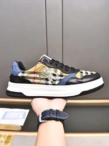 Código de zapato para hombre Burberry 0227B30 Talla 3844